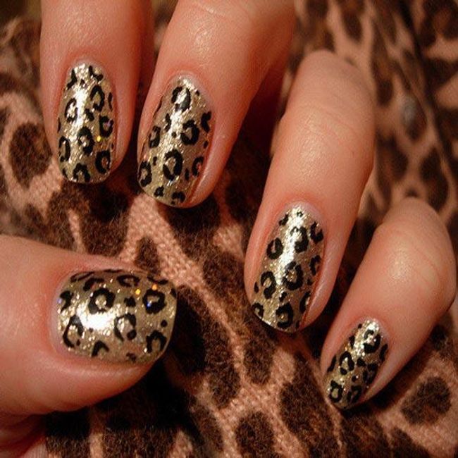 Nalepovací dekorace na nehty v leopardím vzoru 1