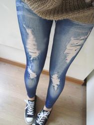 Legginsy damskie w motywie podartych jeansów