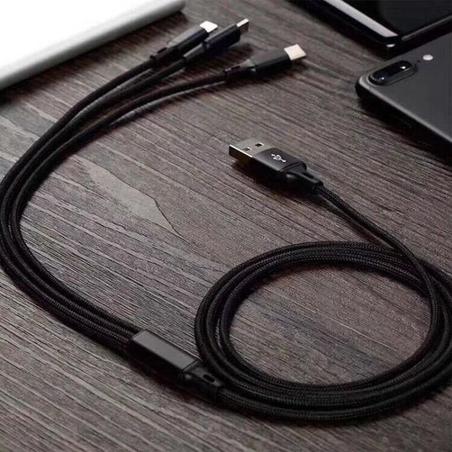 3 v 1 USB kabel 1