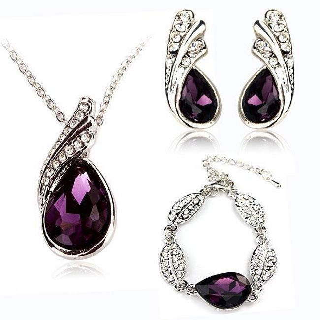 Sada šperků v krásné tmavě-fialové barvě 1