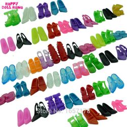 Set de 12 perechi pantofi pentru păpuși