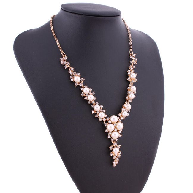 Dámsky náhrdelník v bohatom perlovom štýle 1