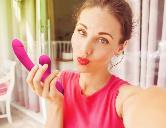 Vibrator cu stimulator pentru femei DV45 1