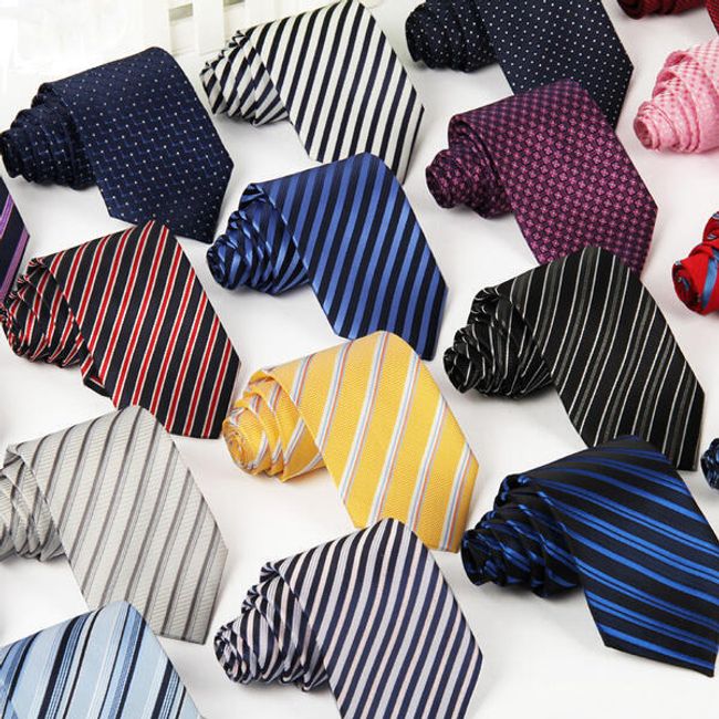 Férfi nyakkendő - változatos mintázat 1