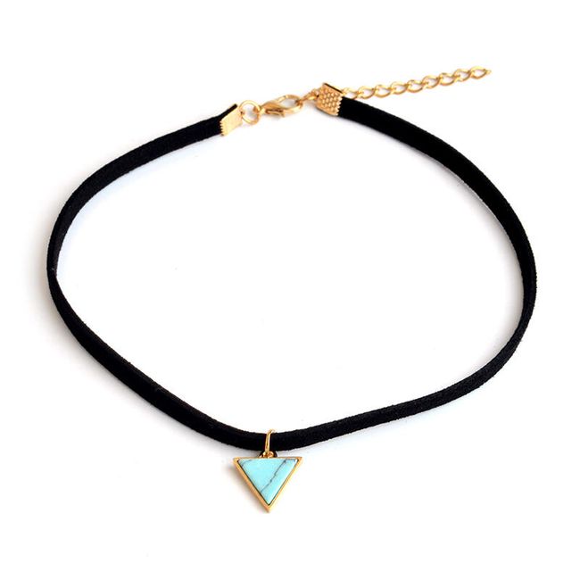Choker náhrdelník s kamínkem ve tvaru trojúhelníku - 2 barvy 1