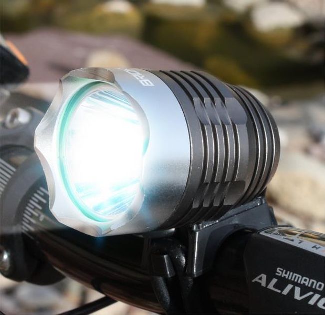 Lumina frontala pentru bicicleta - 1800 LM 1