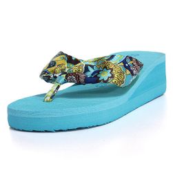 Letní plážová obuv pro ženy, žabky s podpatkem - 3 barvy