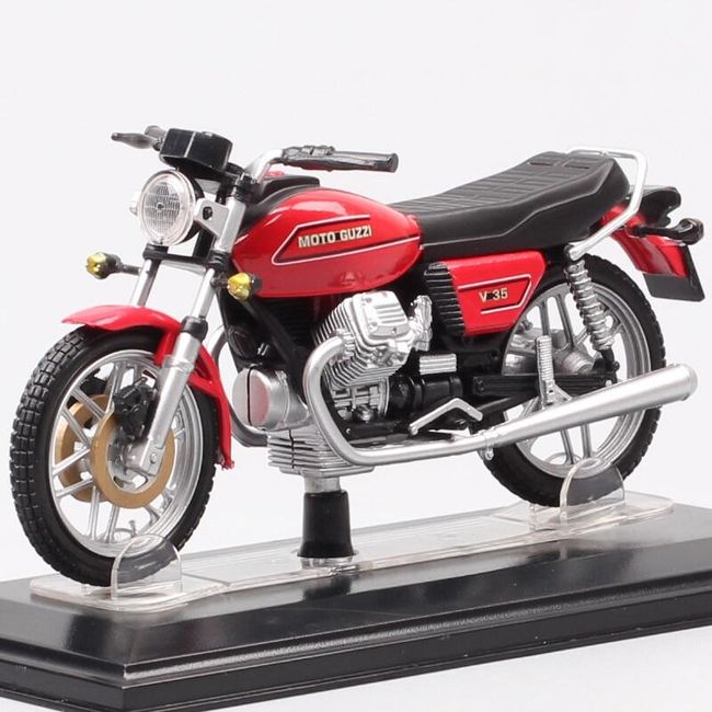 Motorcycle model Moto Guzzi V35 1