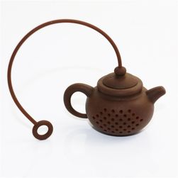 Teaszűrő egy kis teáskanna formájában