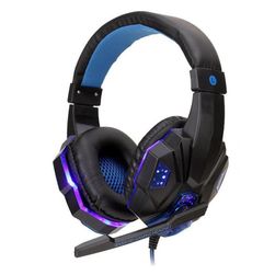 Gamer fejhallgató mikrofonnal LED01