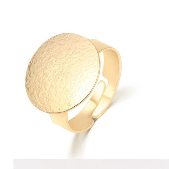 Kulovitý prsten ve zlaté barvě s nastavitelnou velikostí 1