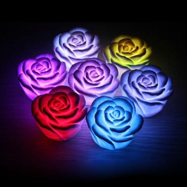 LED lampička v podobě růžičky - různé barvy 1