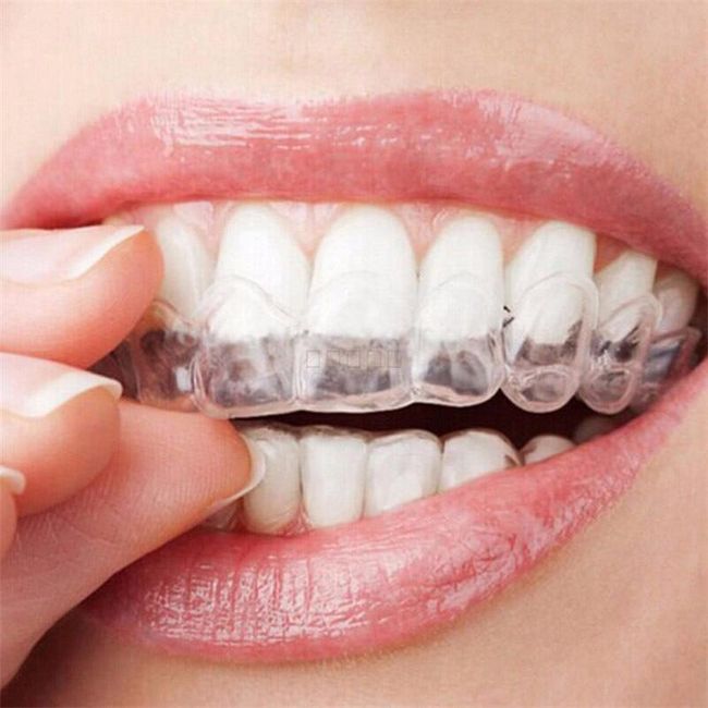 Formička na bielenie zubov M21 1