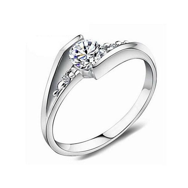 Prsten ve stříbrné barvě s kamínky 1