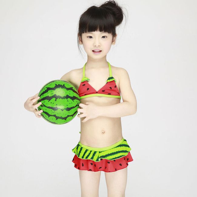 Costum de baie pentru fete cu motiv de fructe 1