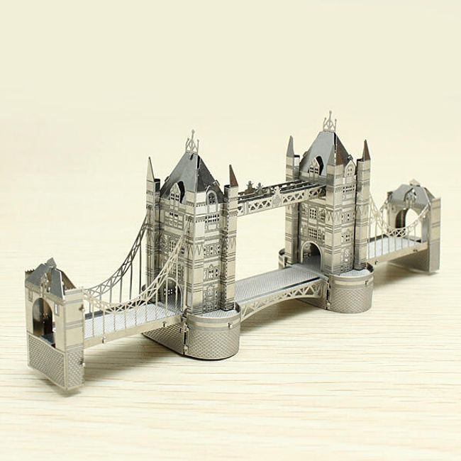 3D puzzle - Tower Bridge 1