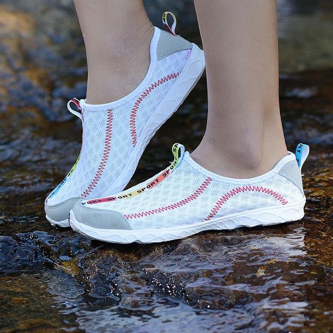 Unisex water shoes VJ41 1