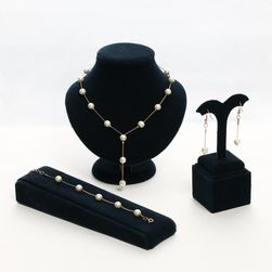 Бижутериен комплект с изкуствени перли