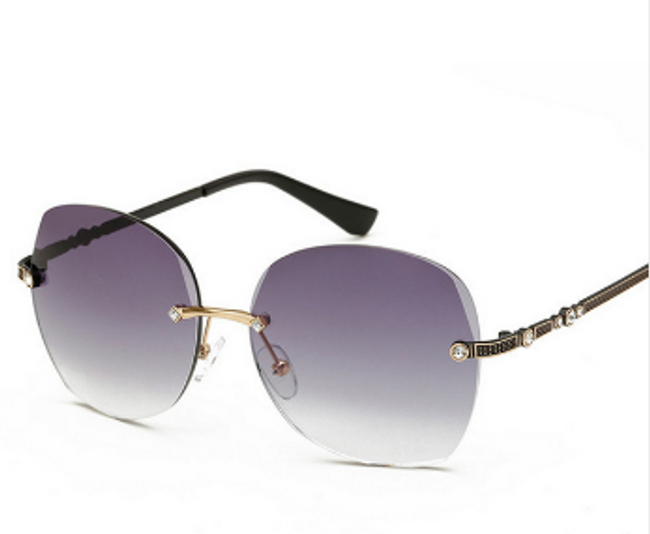 Slnečné okuliare v luxusnom prevedení 1