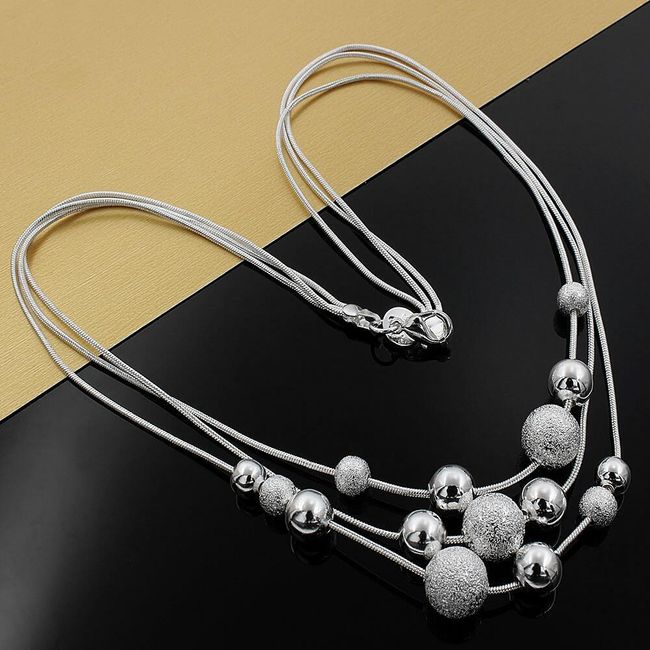 Elegáns nyaklánc gyöngyökkel - ezüst szín 1