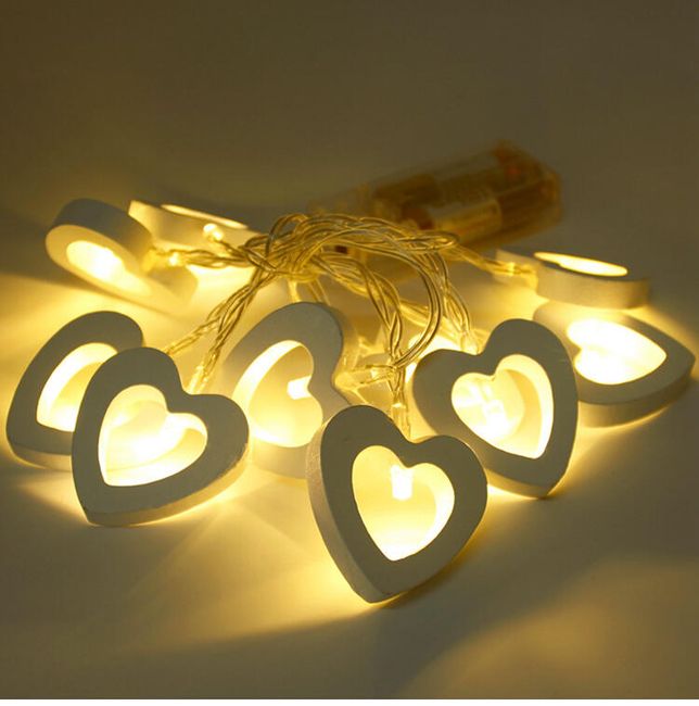 Inimă din lemn cu LED - lanț 1