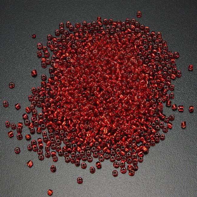 Skleněné navlékací korálky o 300 kusech v balení - červená 1