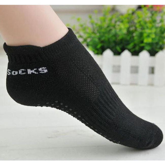 Ponožky s protiskluzovými tečkami 1