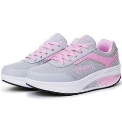 Damskie buty sportowe z wyższą podeszwą - mix kolorów Jasnoróżowy - 8, Rozmiary butów: ZO_227442-8