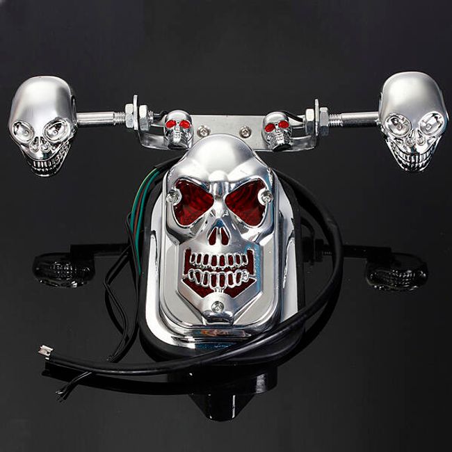 Lumini pentru motocicletă în formă de cranii 1