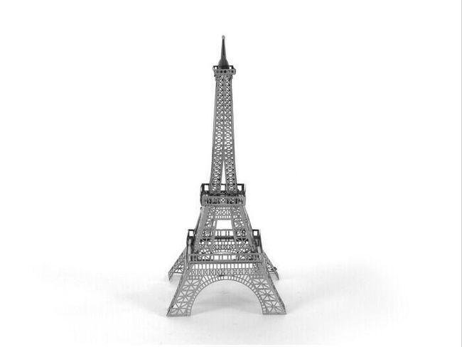 3D skládací model Eiffelovy věže 1