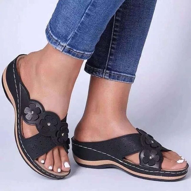 Women's slippers Claudia 1
