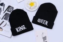 Kapa z napisom King ali Queen