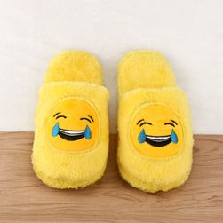 Papuci de casă cu motiv de față zâmbitoare - 5 variante