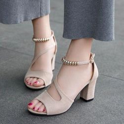 Women's sandals on a heel Elisa