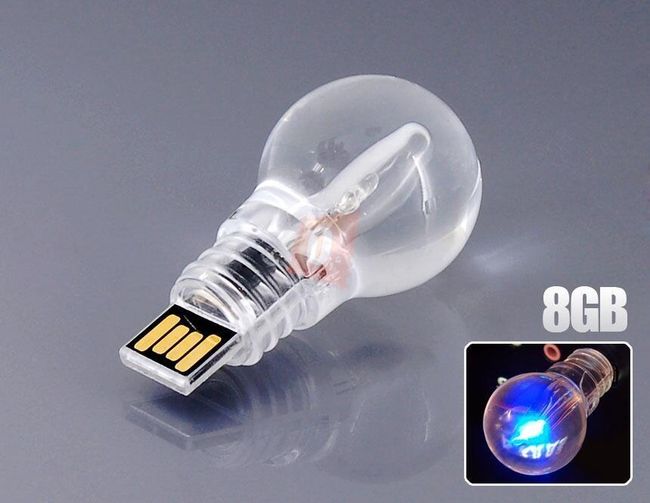 8GB Flashdisk - žárovka (modře svítící) 1