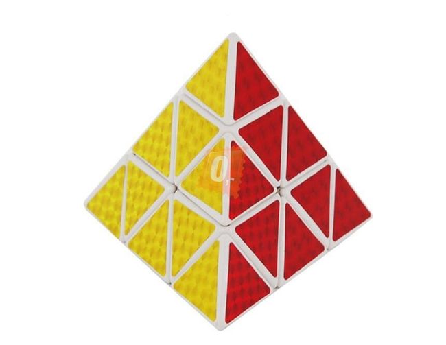 Rubikova kostka - pyramida, 4 stěny 1
