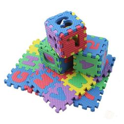 Szivacs puzzle betűkkel és számokkal gyermekek számára - 36 rész