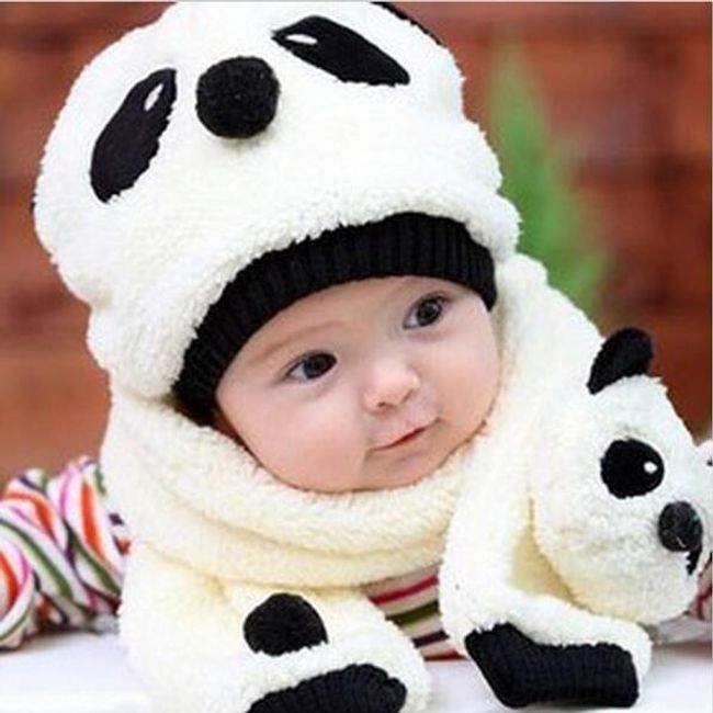 Dětská čepička a šála s motivem pandy - bílá 1