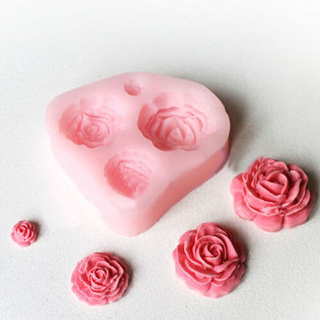 Silikonová forma na dekoraci dortů - růže 1