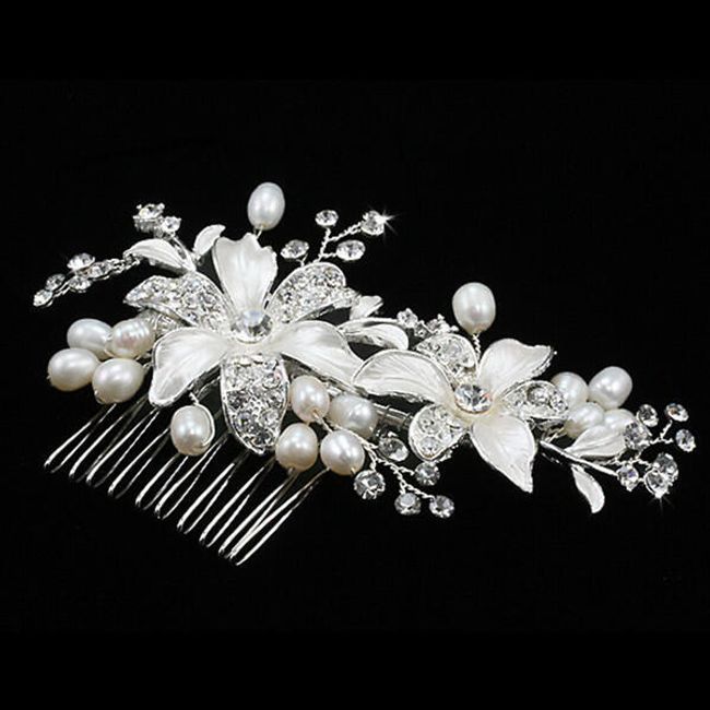 Hřebínek do vlasů - stříbrno-bílé kytičky s perlami 1