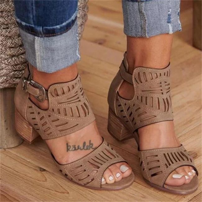 Women's sandals on a heel Georgette 1