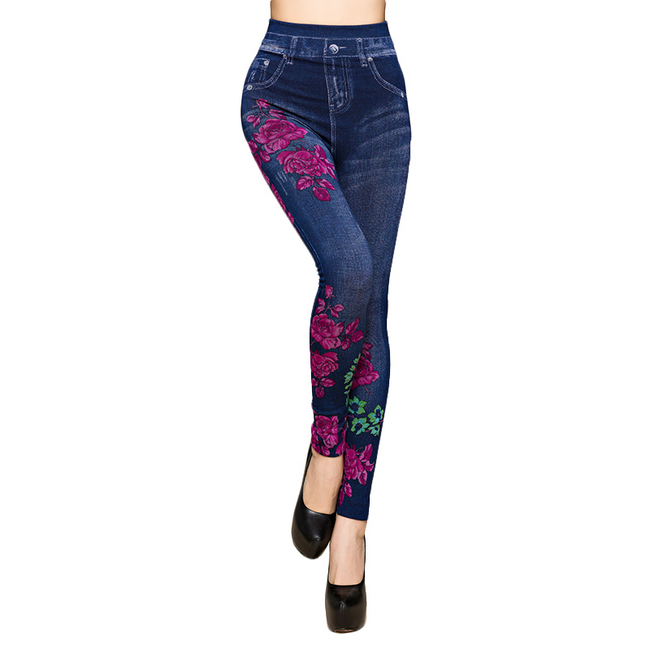 Женски джинси с цветя 1