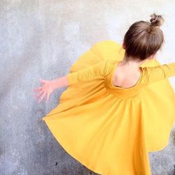 Rochie de fate cu fustă largă