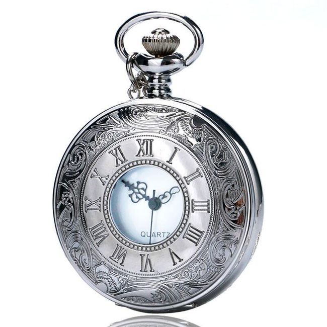 Kapesní hodinky ve stříbrné barvě s římskými čísly 1