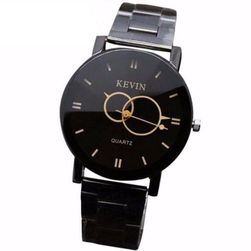 Элегантные наручные часы в черном цвете
