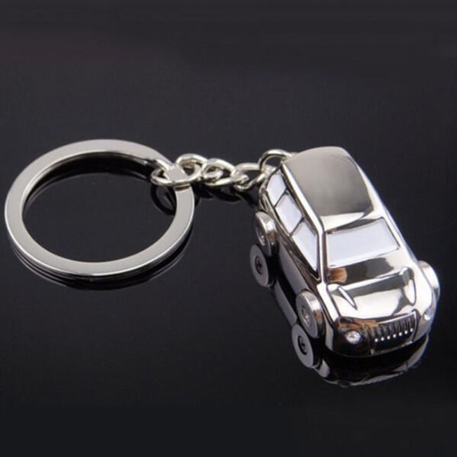 Privesek Na Klice Auto Ve Stribrne Barve Postovnezdarma Cz