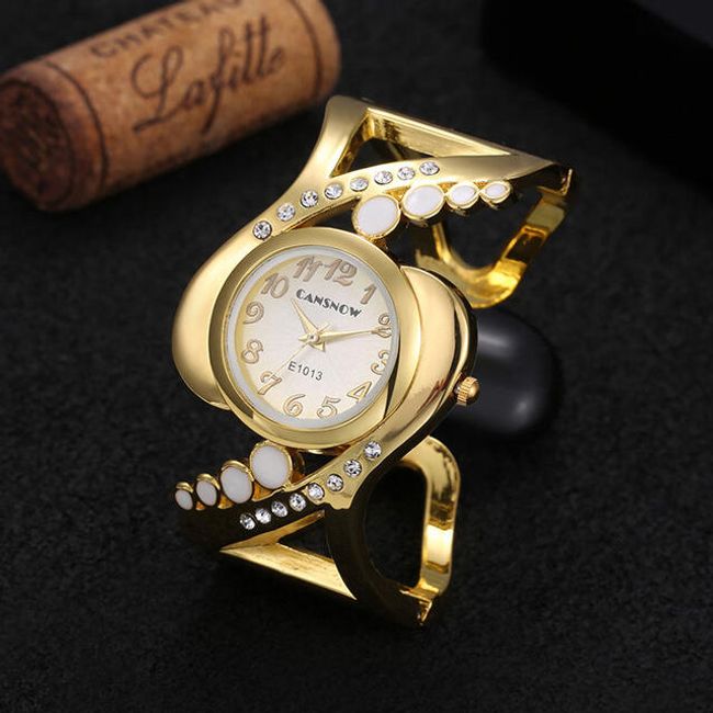 Дамски часовник в дизайн на гривна - златен  1