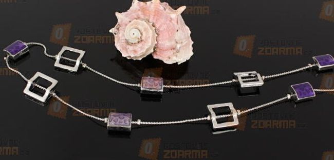 Duga ogrlica sa ukrasima u obliku kockica 1