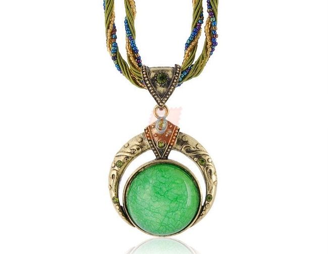 Exotický retro náhrdelník - zelený 1